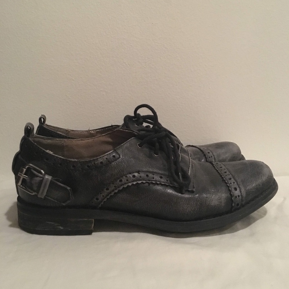Faded Black Oxfords with Silver Buckle Size 6